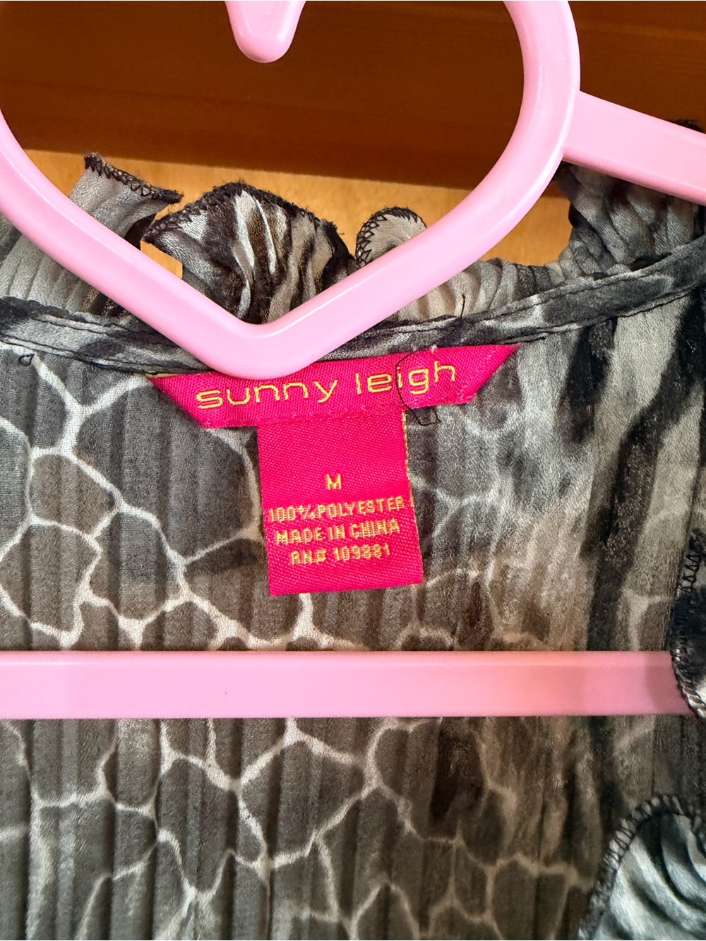 Vintage Y2K Sunny Leigh Animal Print Wimisigoth Sheer top Size M - Picture 6 of 6